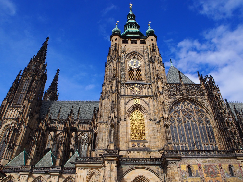チェコ プラハ城からの世界一の絶景スポットのスタバ Info ワールドトラベルクリエイター